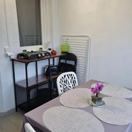 Front De Mer, Appt 4 Couchages, Ventilateurs Plafonniers, Ventilateurs Sur Pied, Grande Lydia شقة